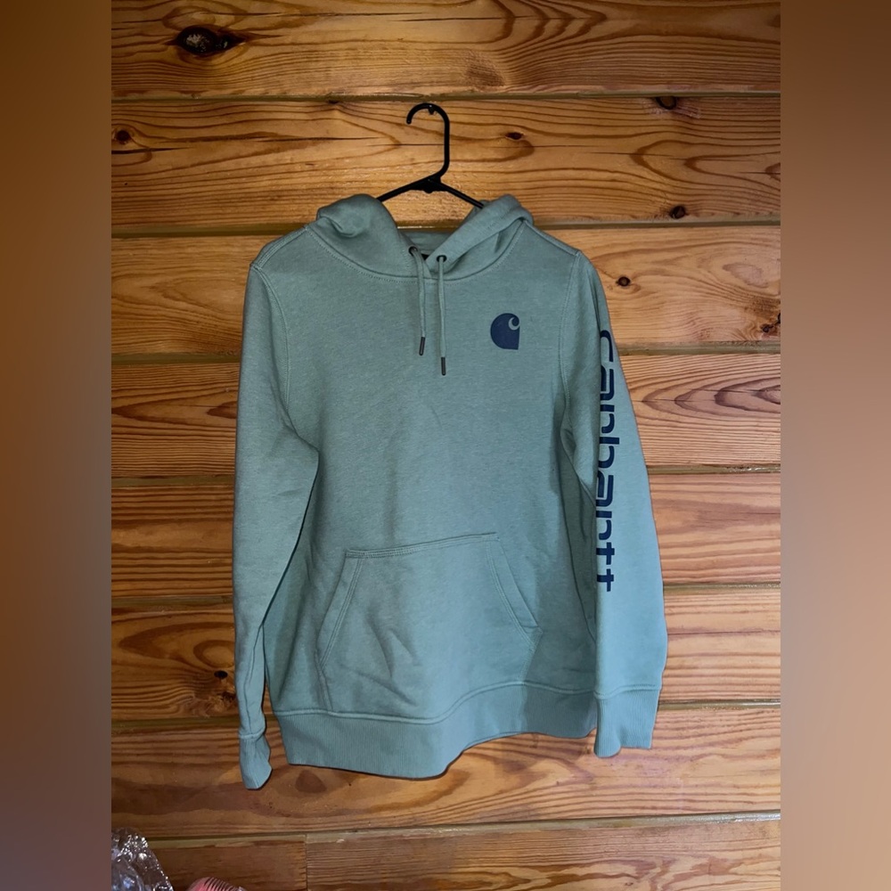 women’s Carhartt hoodie